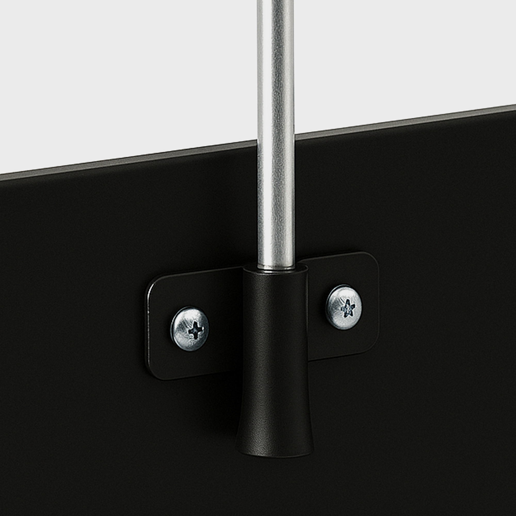 Kalechebøjleholdere/midterbeslag (2 stk)